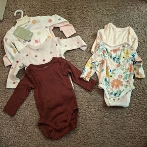 Cute Brand New 10 pairs H&M 3mons Long Sleeve Onesie/Cute Brand New Gerber